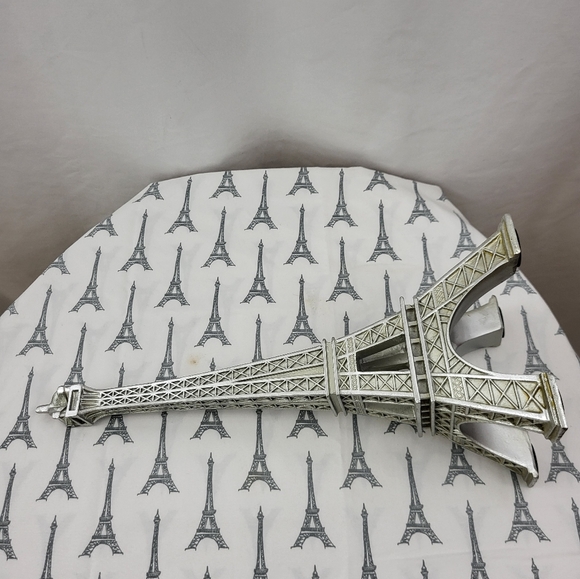 Silver Eiffel Tower - Picture 4 of 4